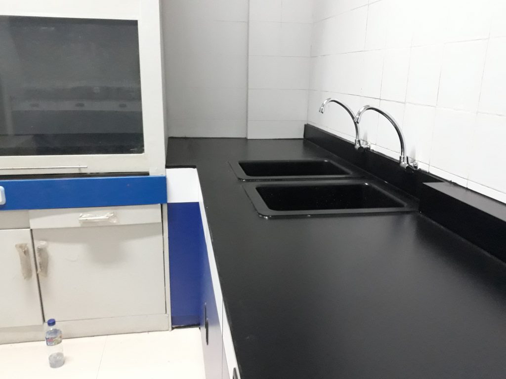 Dimana Jasa Pembuatan Meja Laboratorium di Bekasi