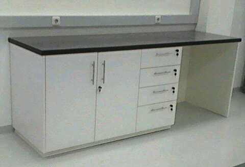 Jasa Pembuatan Meja Laboratorium Murah di Jakarta